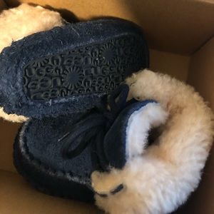 Like new infant baby uggs!